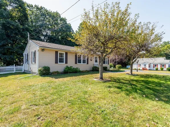66 Chestnut St, Leominster, MA 01453
