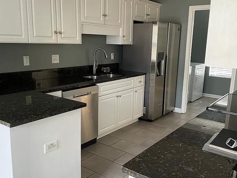 4440 Silverton Rd — Photo 6