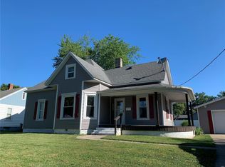 913 E College Ave, Greenville, IL