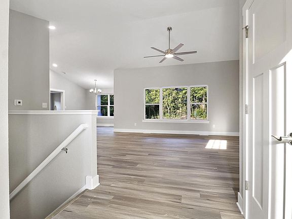 4th image of 11533 8th AVENUE