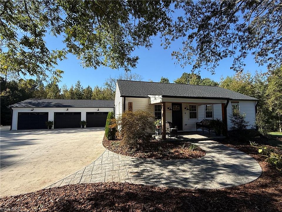 1st image of 1333 Commonwealth Rd