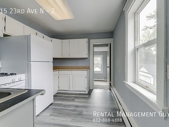 3rd image of 315 23rd Ave N Unit 2