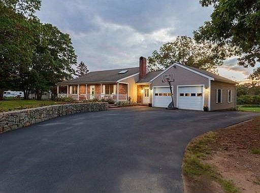 2nd image of 29 Reservoir Ave