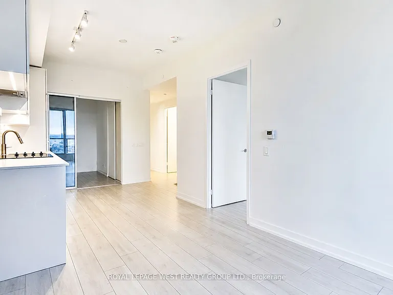 950 Portage Pkwy #2615 — Photo 4