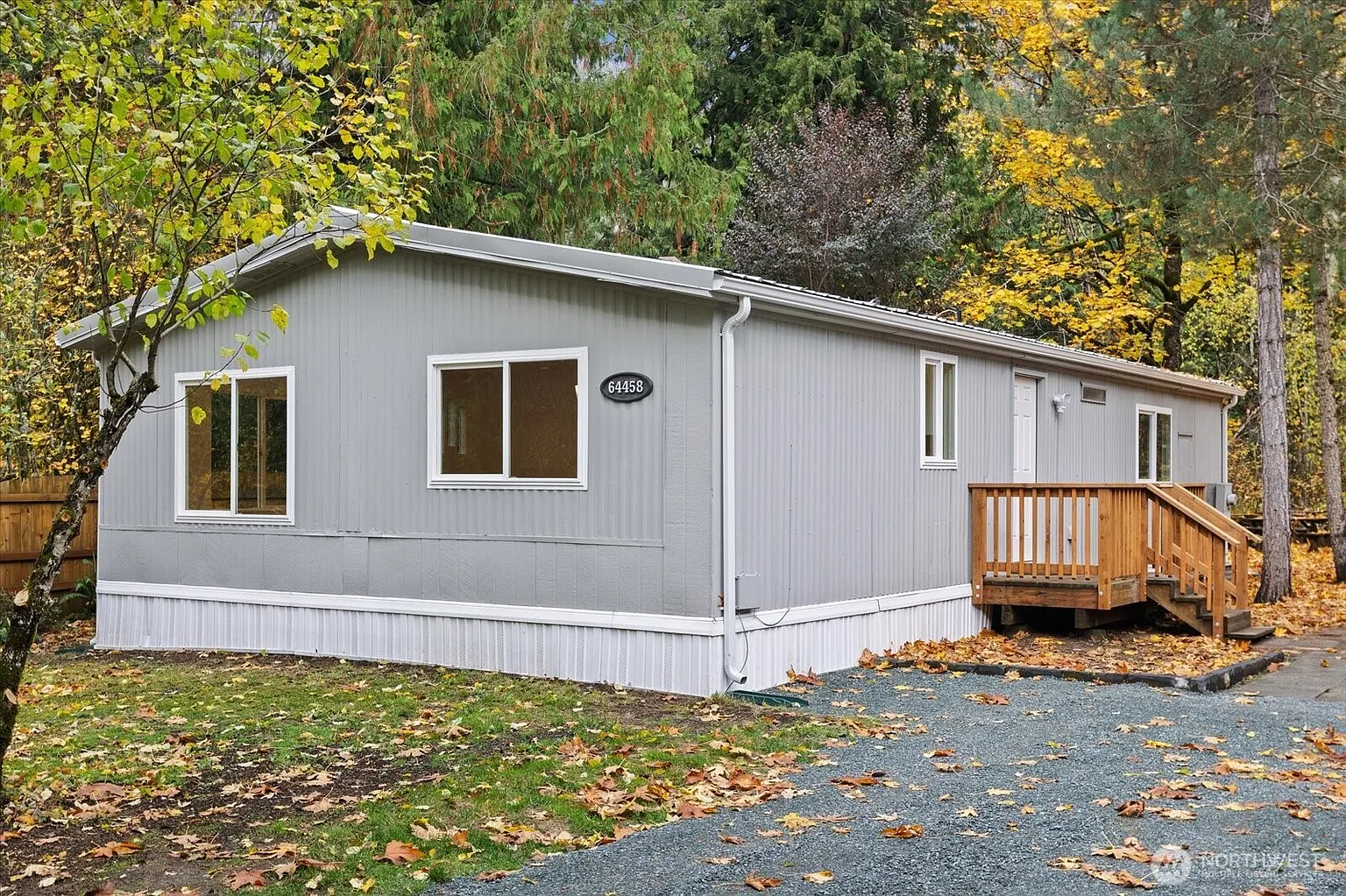 64458 180th Street photo 1