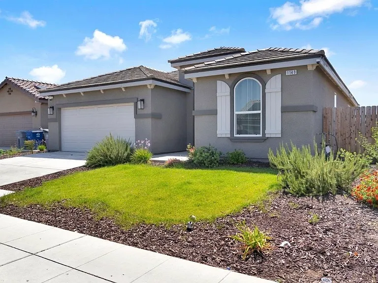 1148 Summit Ct — Photo 4