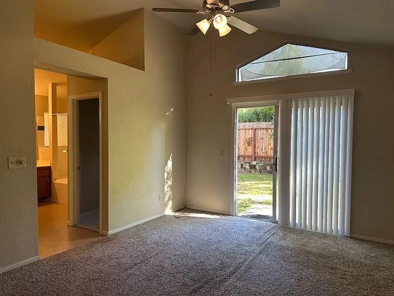 8320 Dalkeith Way — Photo 19