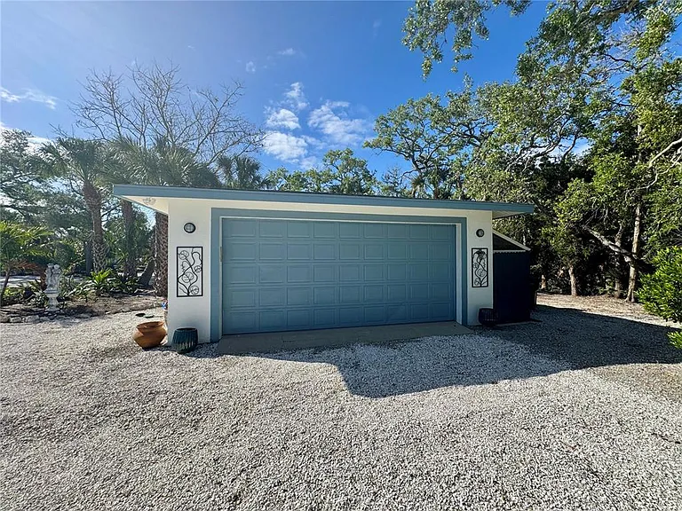 7372 Melaleuca Way — Photo 26
