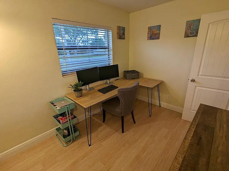 23rd bedroom with optional office setup