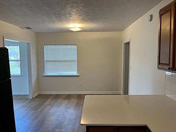 4th image of 10466 Loys Dr