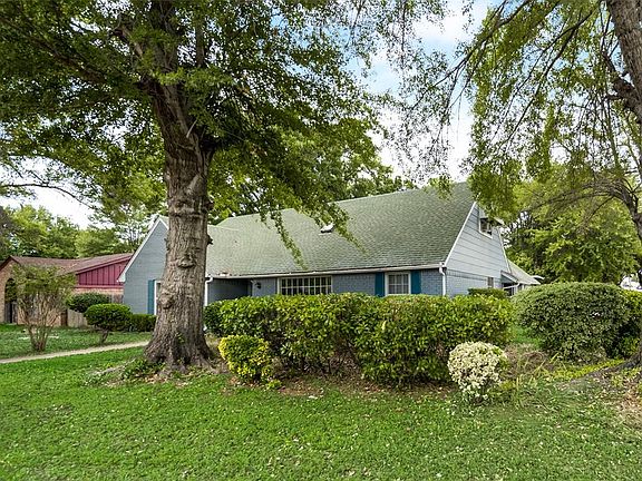 4th image of 7345 Laurie Dr