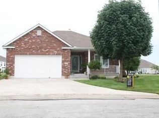 901 SW Leafwing Ct, Lees Summit, MO 64082