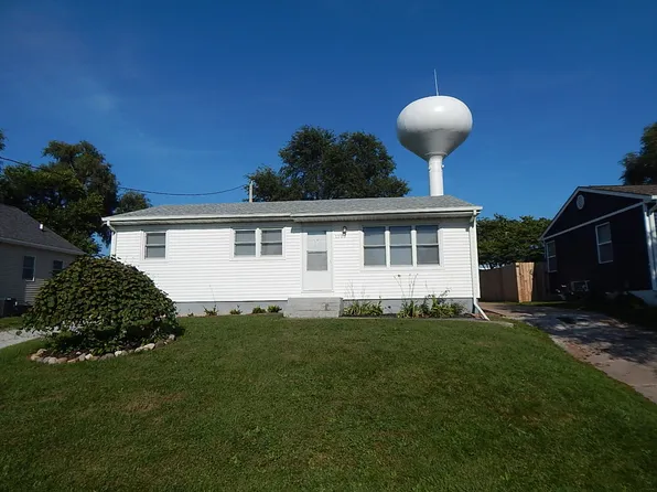 1109 Hacker St, Buffalo, IA 52728