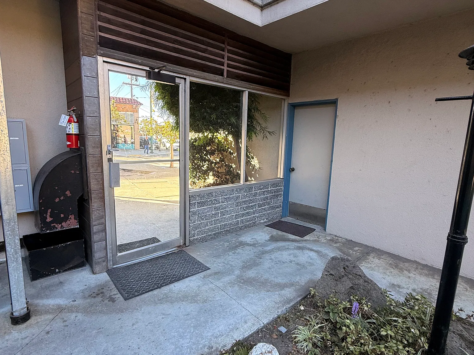 1 bed, 650 sqft, $1,975 — Photo 2