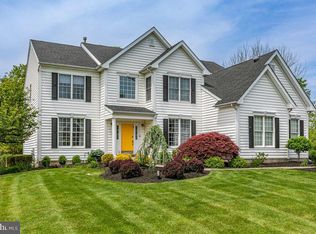 11 Bailey Dr, Princeton, NJ 08540