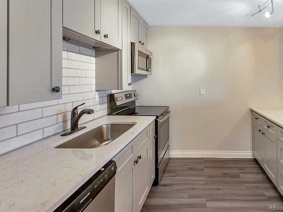 2nd image of 1008 N Corona St APT 505