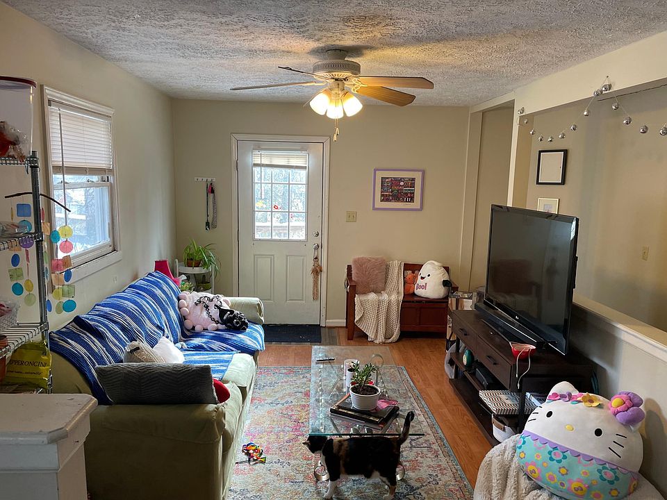 1st image of 350 Woodland Ave #2