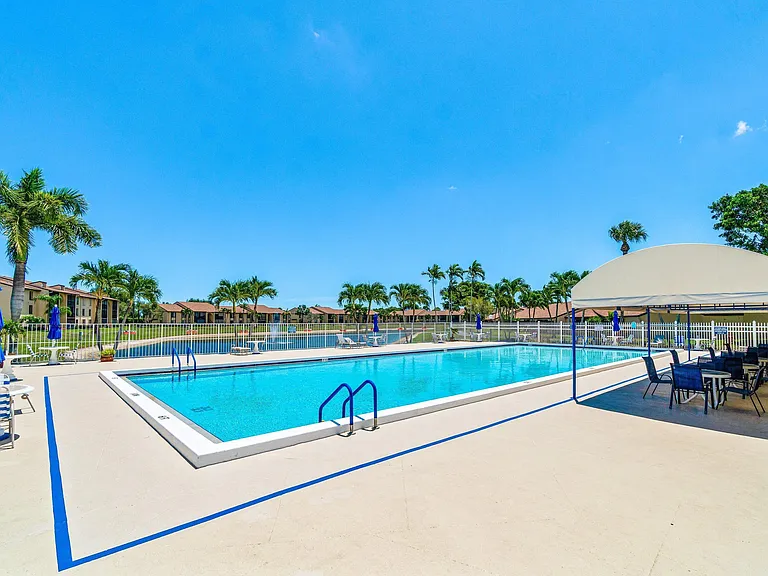 826 Sky Pine Way #D1 — Photo 24