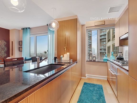 4th image of 1280 5th Ave APT 17G