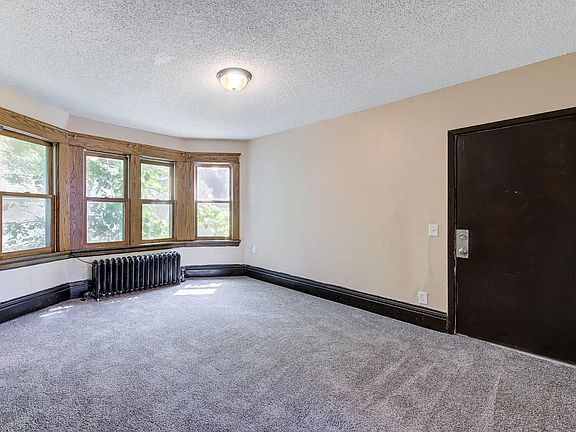 3rd image of 1727 Reaney Ave #2