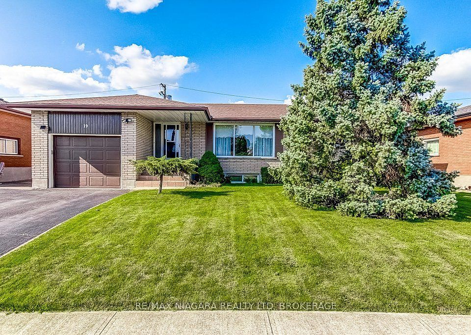 1st image of 19 Eastdale Cres