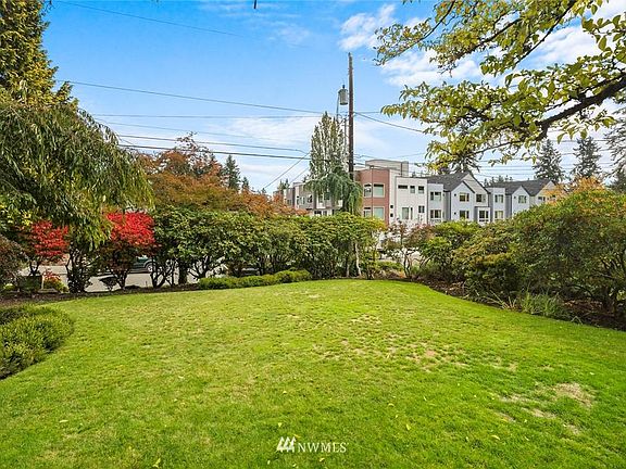 4th image of 18533 Wallingford Ave N
