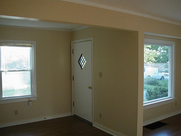 5th image of 324 Broadview Dr
