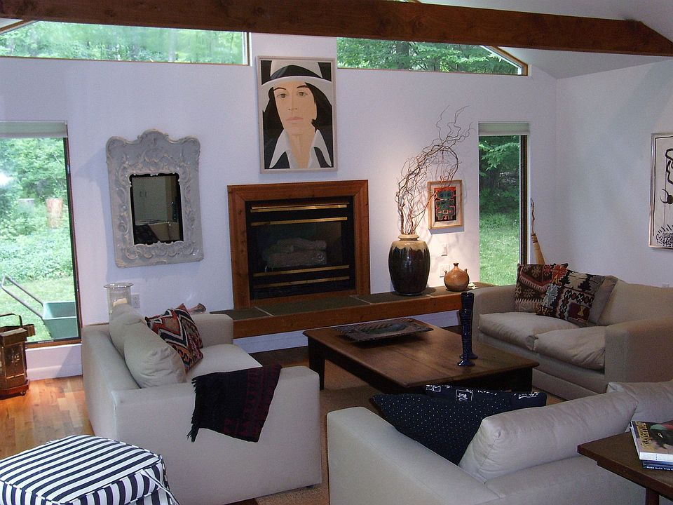 2nd image of 52 Brunell Ave