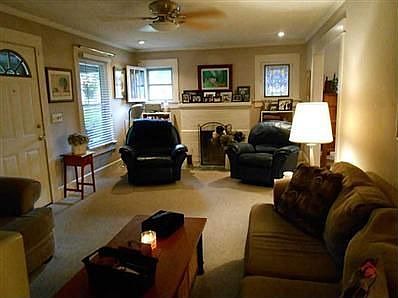 5th image of 1021 Shelby St