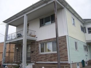 325 Daggett Ave, Pawtucket, RI 02861