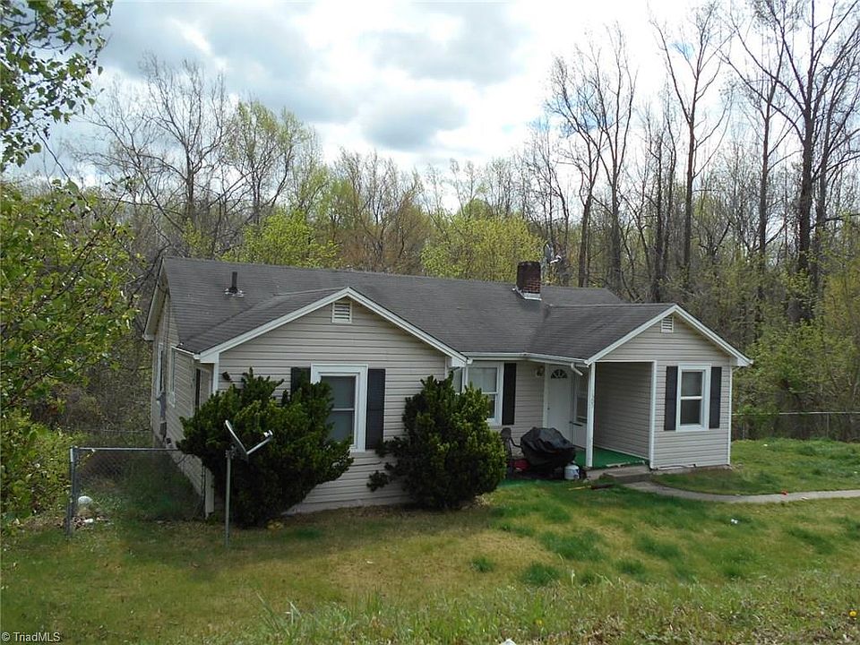 1st image of 1505 Brook Ln