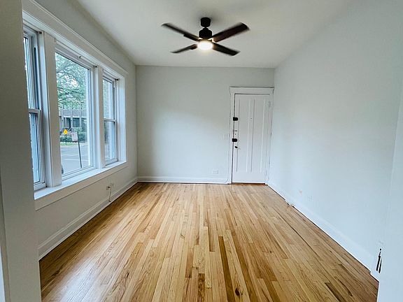 4th image of 1737 W Waveland Ave #1