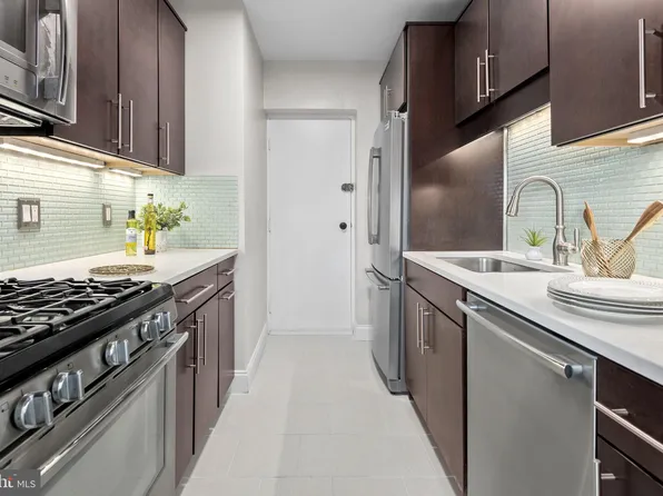3701 5th St S APT 505, Arlington, VA 22204
