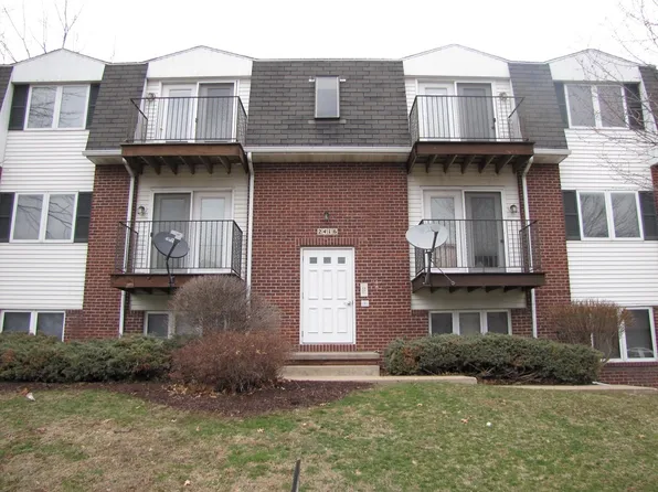 2416 E 50th St #4, Davenport, IA 52807
