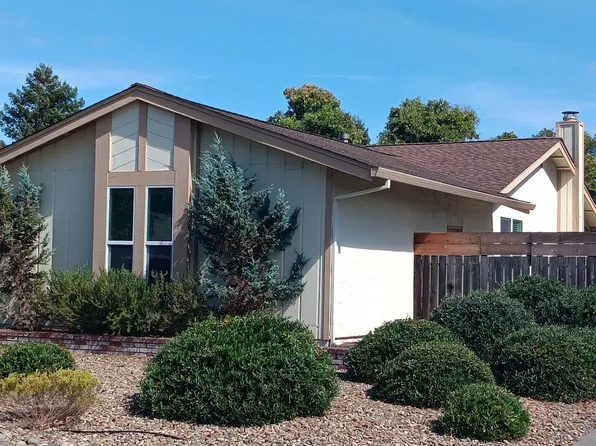 2024 Clydesdale Way, Petaluma, CA 94954