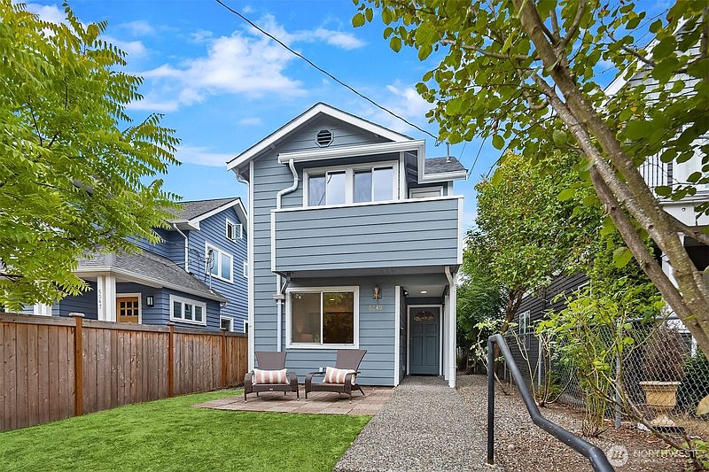 2nd image of 6049 33rd Avenue NE
