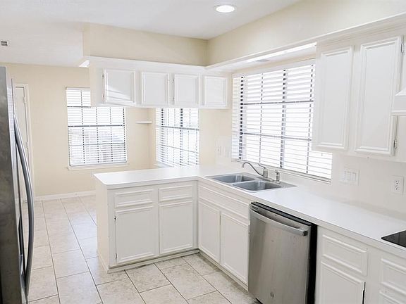 5th image of 22526 Wildwood Grove Dr