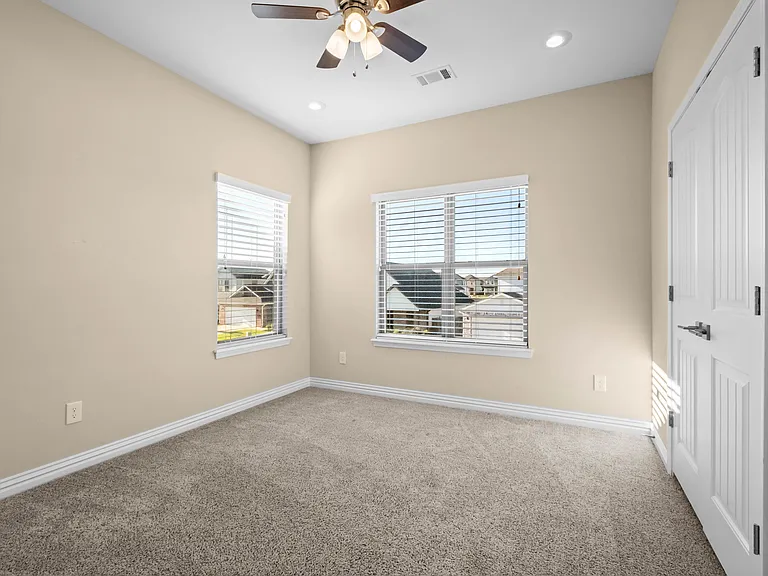 1737 W Broadway Pl — Photo 19