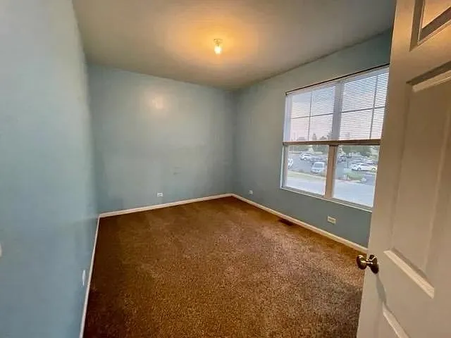 4258 Central Park Ln — Photo 17