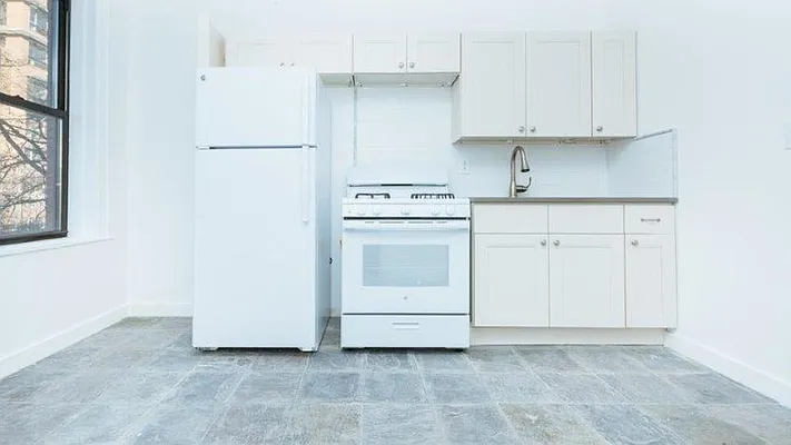 Rented by Nooklyn NYC LLC | media 17