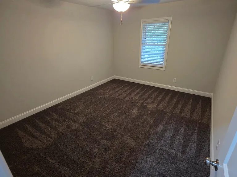 609 N Main St #609 — Photo 16