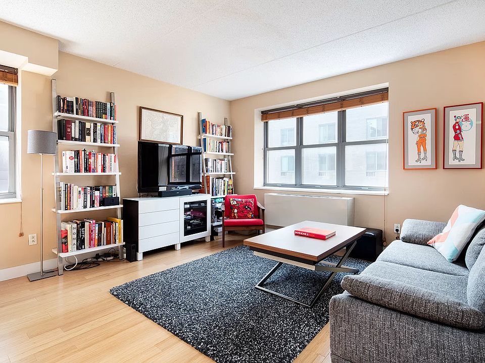 1st image of 516 W 47th St APT S6m