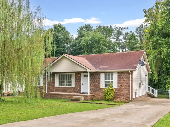 622 Woodhaven Dr, Clarksville, TN 37042