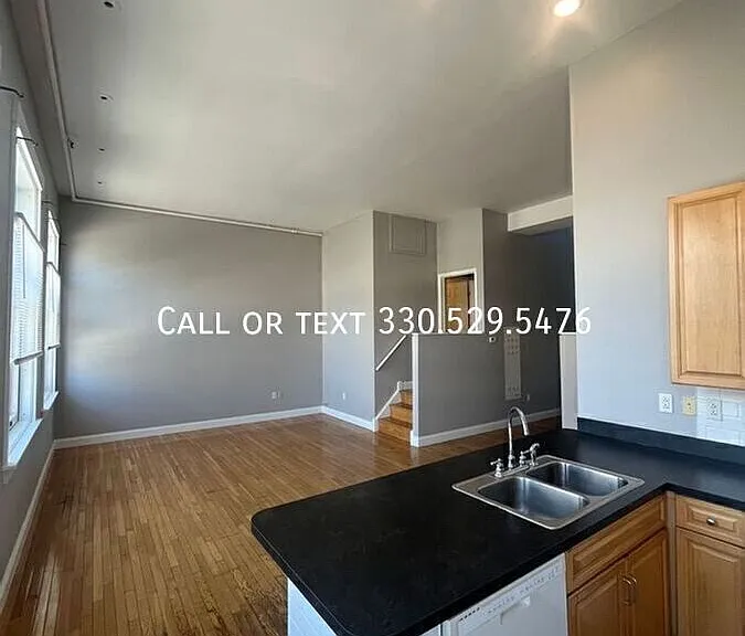 2404 Prospect Ave — Photo 40