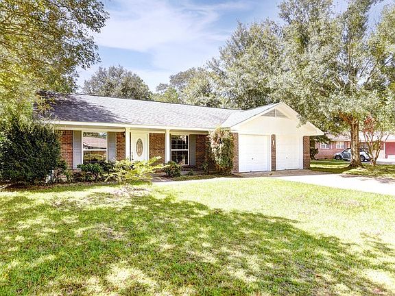 2nd image of 12440 Crestwood Dr