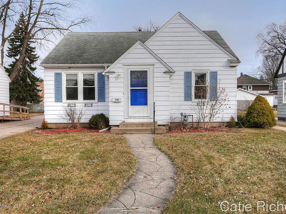 1st image of 141 W 21st St