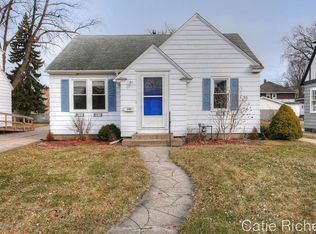 141 W 21st St, Holland, MI 49423