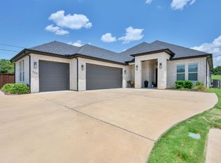 1124 Aviara Ct, Granbury, TX 76048