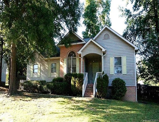 1st image of 2176 Myrtlewoods Dr