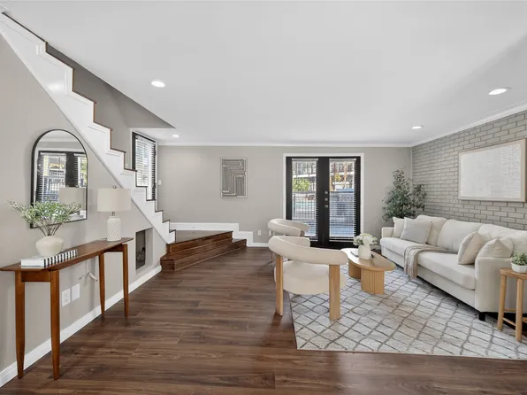 10109 Regal Park Ln APT 117, Dallas, TX 75230